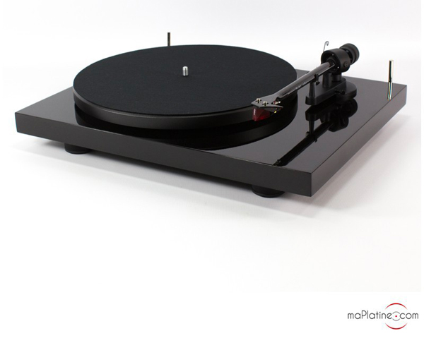 Pro-Ject Debut Carbon 2M Red Spéciale Edition