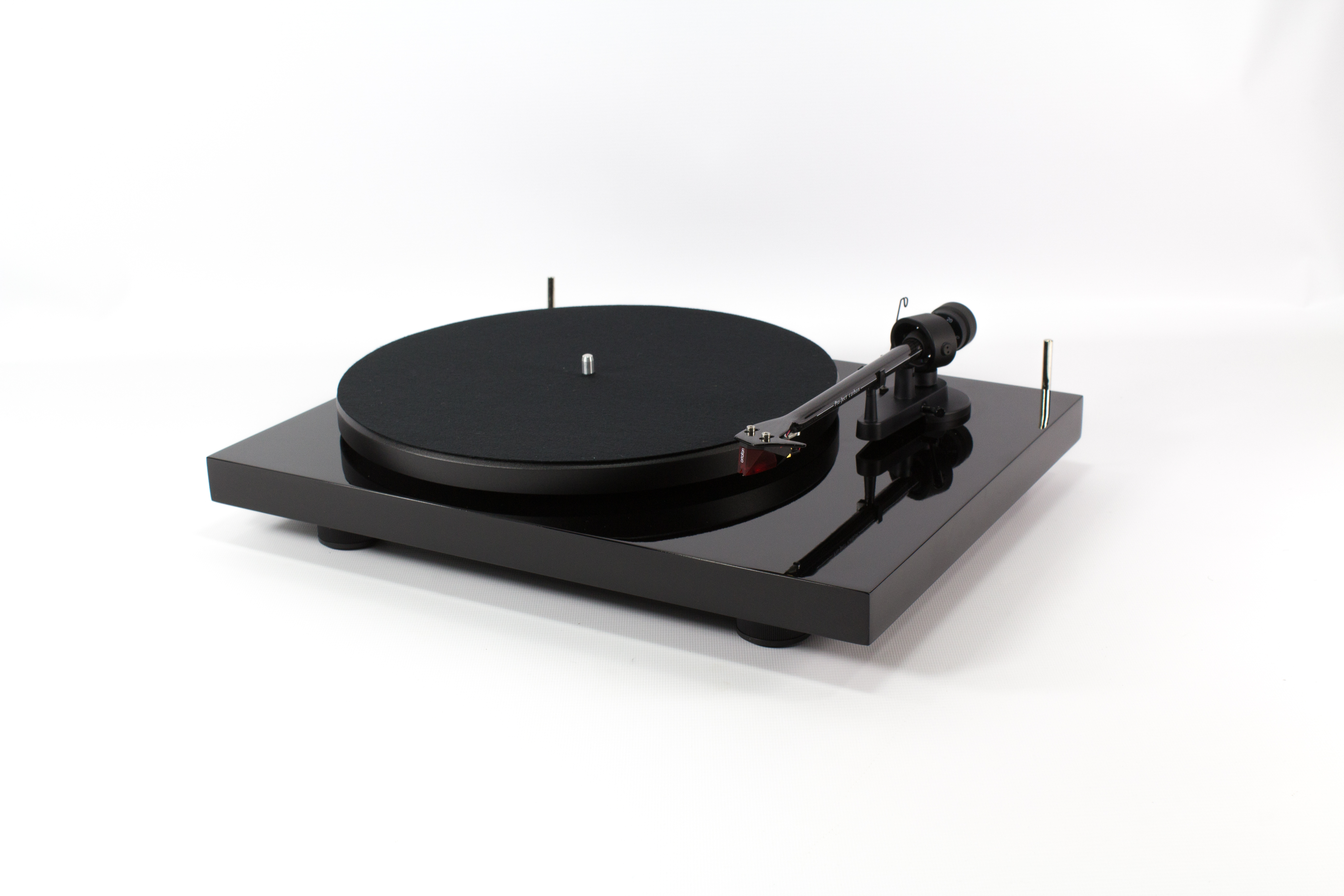 Pro-Ject Debut Carbon 2m Red SE Capot